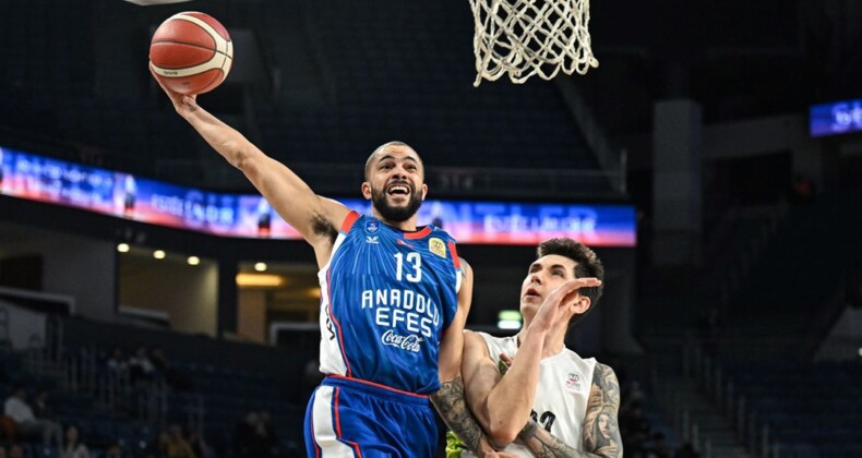 Anadolu Efes, Türkiye Kupası’nda turladı