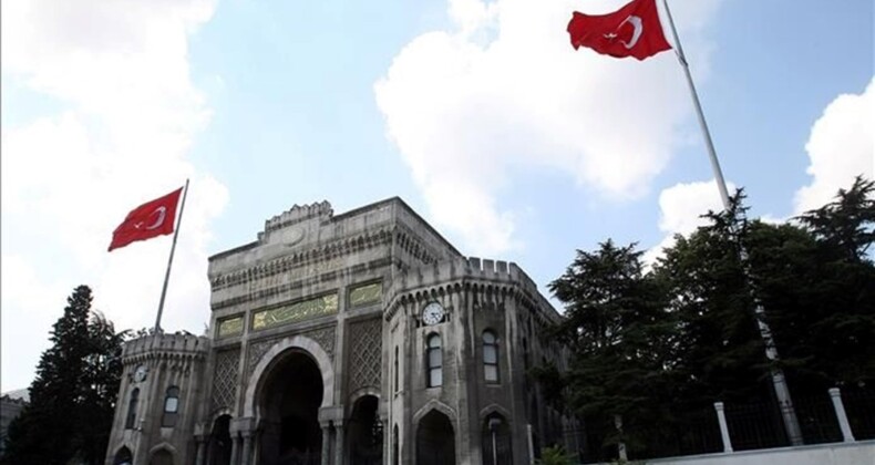 Dersliklere ziyaretçi girdi iddiası | İstanbul Üniversitesi’nden yeni açıklama