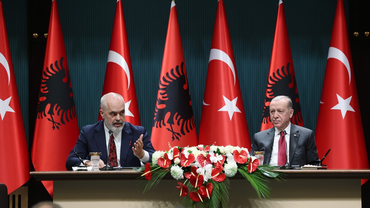 Erdoğan: FETÖ’nün Arnavutluk’ta amacına ulaşmasına izin vermeyeceğiz