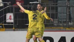 Fenerbahçe açıkladı! İrfan Can Kahveci’de yırtık var