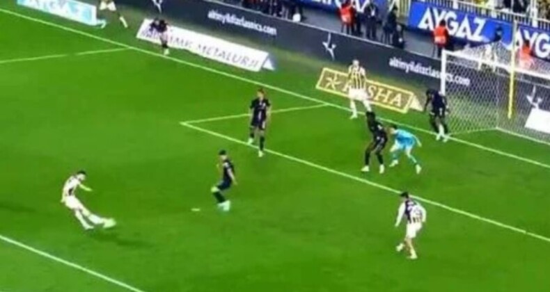 Fenerbahçe Kasımpaşa maçında ofsayt tartışması! Gol iptal edildi…