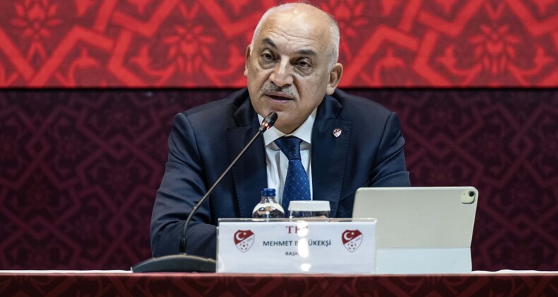 Galatasaray’dan Mehmet Büyükekşi için istifaya davet, ihraca ret