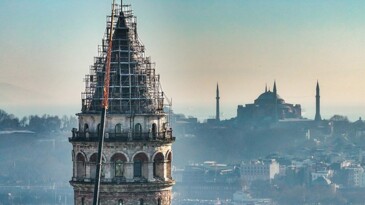 Galata’ya bir aylık kilit