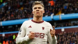 Manchester United’da Hojlund sakatlandı