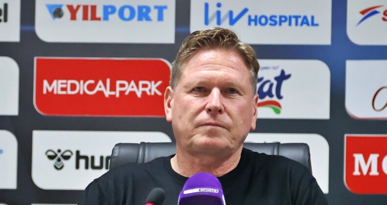 Markus Gisdol: İlk yarı bitince oyuncularla konuştuk