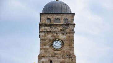 Tarihi Saat Kulesi ‘saatine’ kavuştu