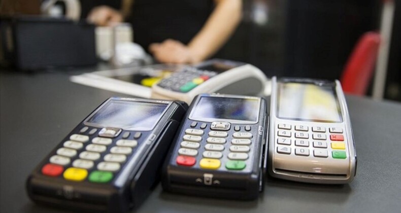Üç kamu bankasından kredi kartı komisyonlarında indirim kararı