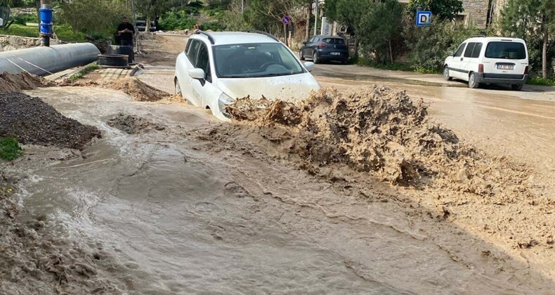 Bodrum’da yenilenen boru hattı da patladı