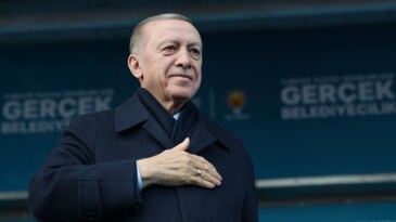 Erdoğan: İşte karşınızdayım; karizma desen var, icraat desen var…