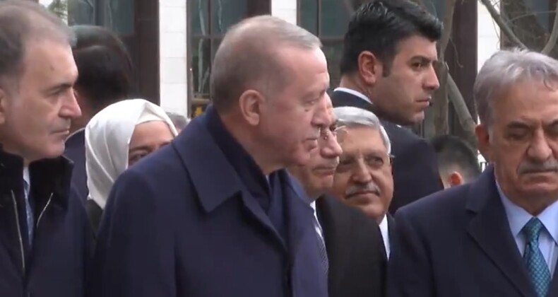 Erdoğan’dan A Haber muhabirine fırça: Rüya kendine gel