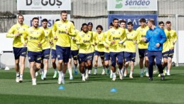 Fenerbahçe fabrika ayarlarına dönüyor: Tam kadro ve ideal 11 hedefte