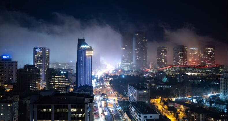 İstanbul’da sis etkili oluyor
