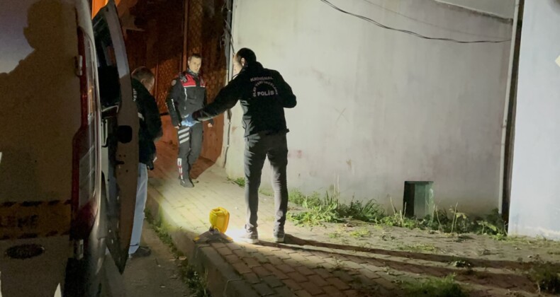 ‘Kanalizasyon akıyor’ kavgası: Yaralılar var