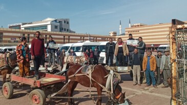Keşan’da belediye önünde atlı eylem