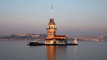 Kız Kulesi’ne ziyaretler yeniden başladı