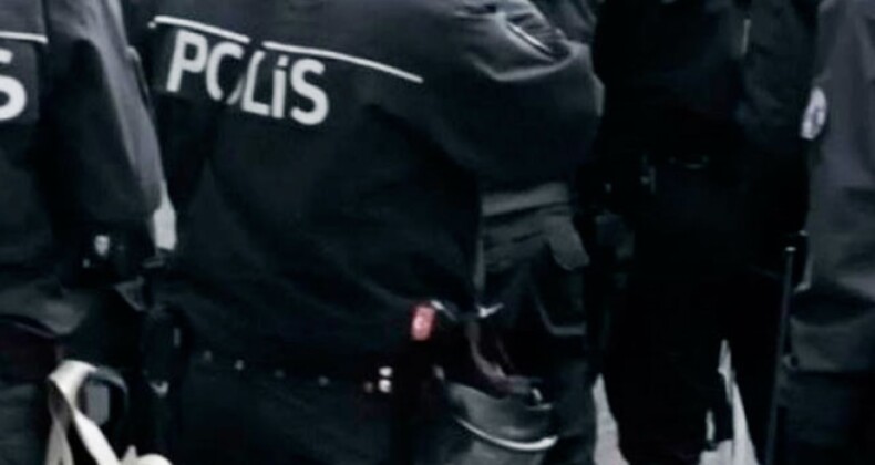 Müşteriyi eşi ve çocuğunun yanında fırça sapıyla dövdü