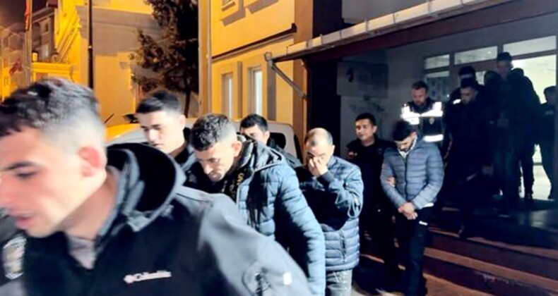Oturum izinleri biten göçmenlere operasyon