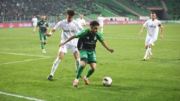 Sakaryaspor’dan play-off için kritik galibiyet