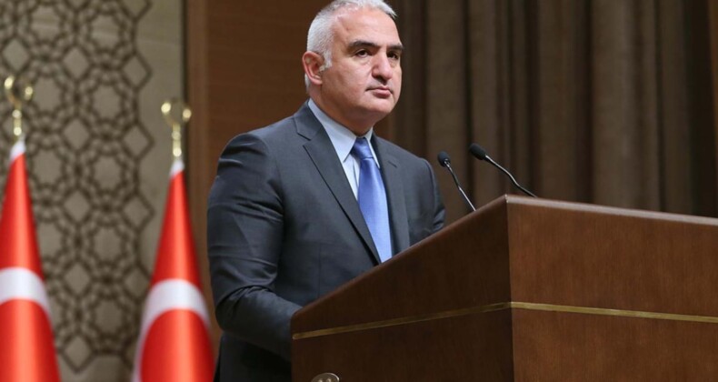 Bakan Ersoy, Dünya Tiyatro Günü’nü kutladı