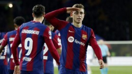 Barcelona 3 golle Napoli’yi devirdi, çeyrek finalist oldu!