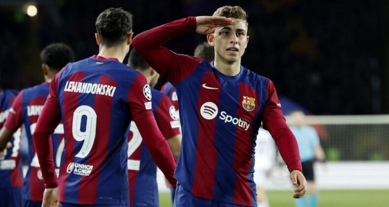 Barcelona 3 golle Napoli’yi devirdi, çeyrek finalist oldu!