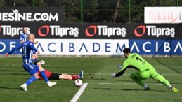 Beşiktaş hazırlık maçında 5 golle kazandı