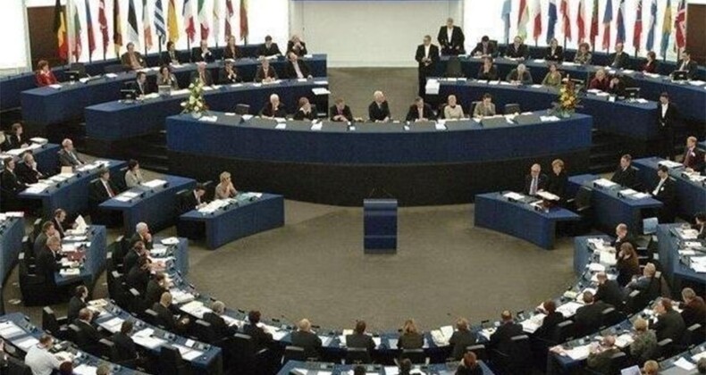 Dünyada ilk: AB, yapay zeka için harekete geçti