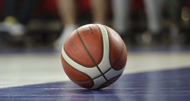 Fenerbahçe Beko-Beşiktaş Emlakjet maçı ertelendi