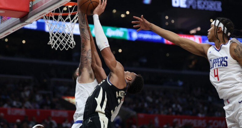 Giannis Antetokounmpo-Damian Lillard galibiyete taşıdı