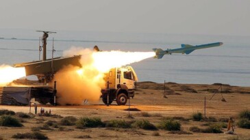 Pakistan’dan Afganistan’a hava saldırısı