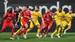 Pendikspor İstanbulspor karşısında son dakikada güldü