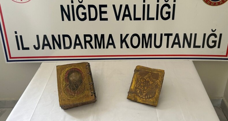 Roma döneminden kalma kitap ele geçirildi