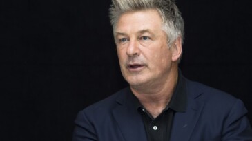 Ünlü oyuncu Alec Baldwin’den kasıtsız adam öldürme suçlamasına itiraz