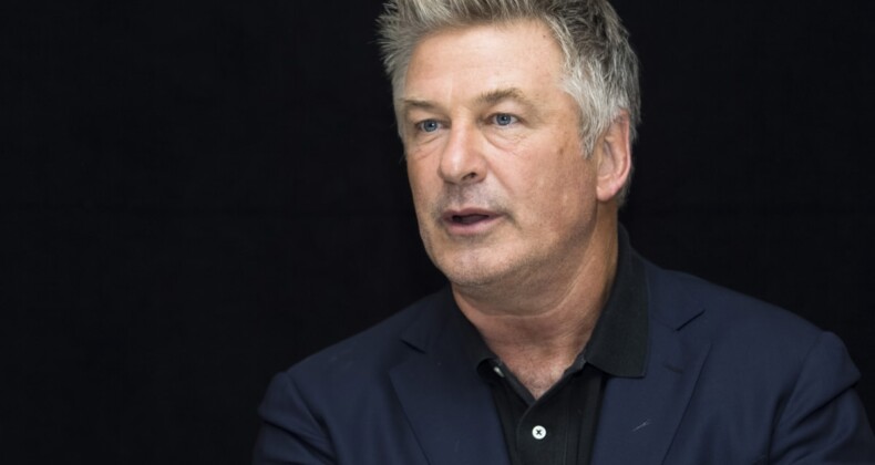 Ünlü oyuncu Alec Baldwin’den kasıtsız adam öldürme suçlamasına itiraz