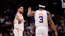 Devin Booker’ın 52 sayılık performansı Phoenix Suns’ı zaferine taşıdı