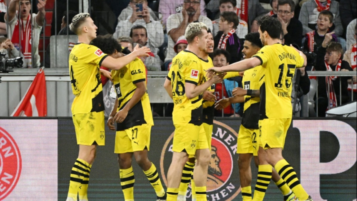 Dortmund, Bayern Münih’i 10 yıl sonra deplasmanda yıktı