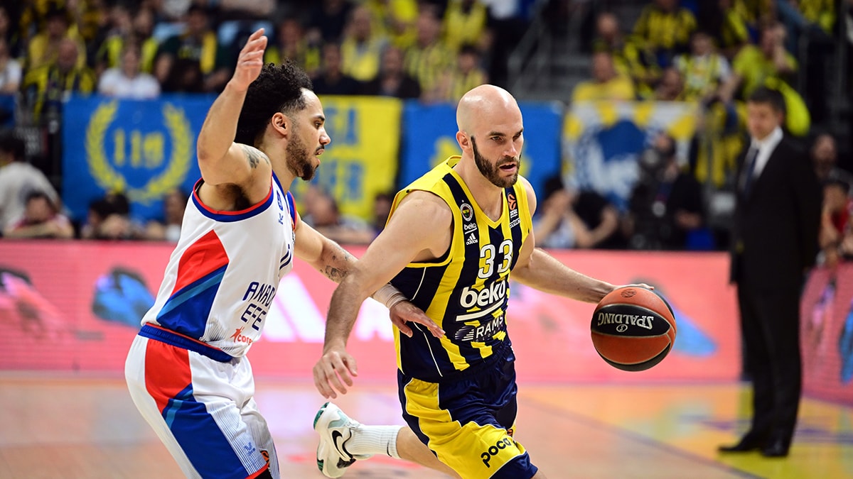 Euroleague’de Türk derbisi: Anadolu Efes, Fenerbahçe Beko’ya üstünlük sağladı