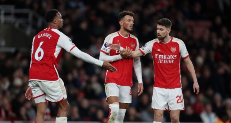 Premier Lig’de Luton Town’ı yenen Arsenal, maç fazlasıyla liderliğe yerleşti