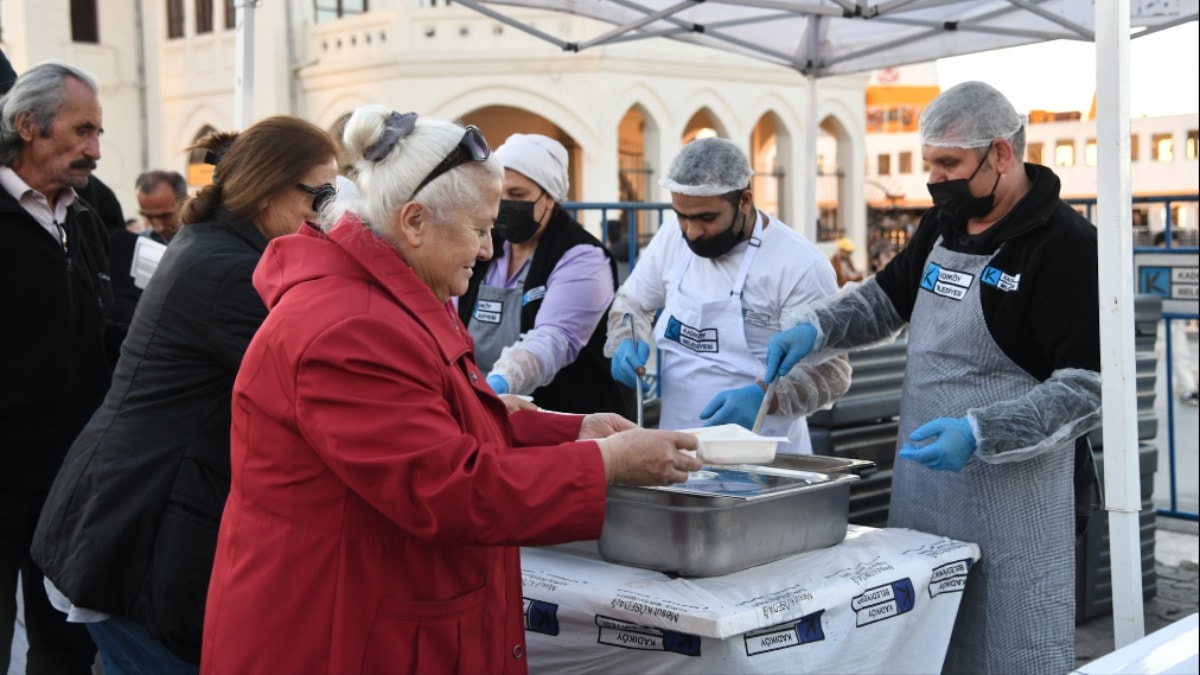 Sinirini halktan çıkardı! İstanbul’da seçimi kaybetti, iftarlara son verdi