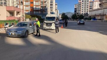 Adana’da Asayiş Uygulamasında 11 Zanlı Tutuklandı