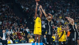Fenerbahçe Beko, Fransa’dan galibiyetle döndü