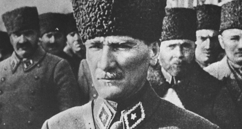 “Selanikli bir yetim”den Cumhuriyet’i kuran akla: Mustafa Kemal Atatürk