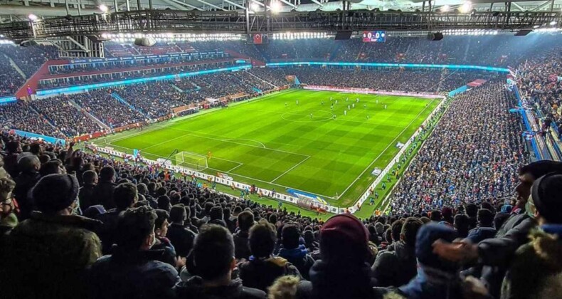 Trabzonspor-Fenerbahçe maçı için seyirci kararı!