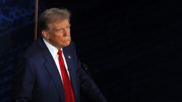 Trump’tan Meksika’ya vergi tehdidi