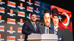 BTP lideri Hüseyin Baş, renkli görüntülerin yaşandığı Ankara İl Kongresi’nde konuştu