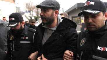 Rıza Akpolat görevden uzaklaştırıldı