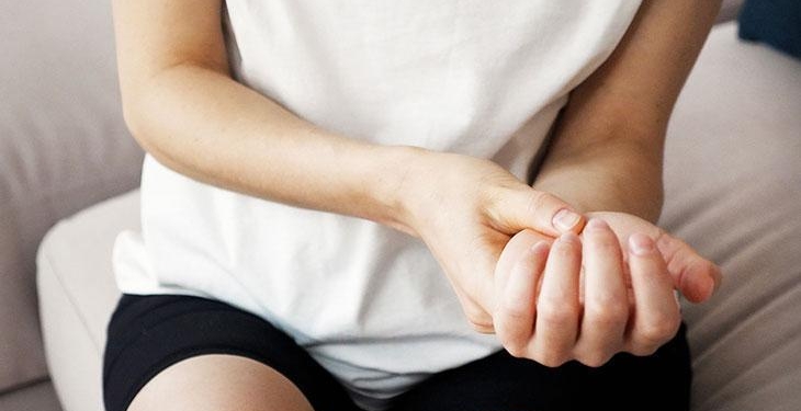 Artık sadece yaşlılık hastalığı değil! Parkinson gençleri de tehdit ediyor