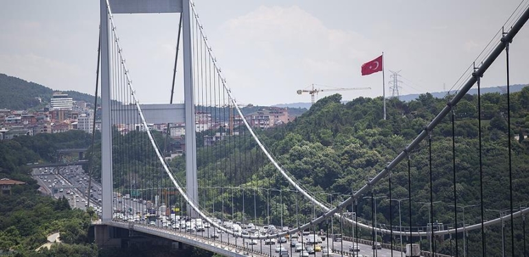 Bakan Uraloğlu: Otoyol ve köprülerde 2025’te 1,1 milyardan fazla araç geçişi oldu