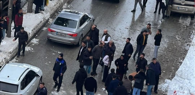 Çatıdan düşen kar can aldı! 21 yaşındaki Ayşe hayatını kaybetti