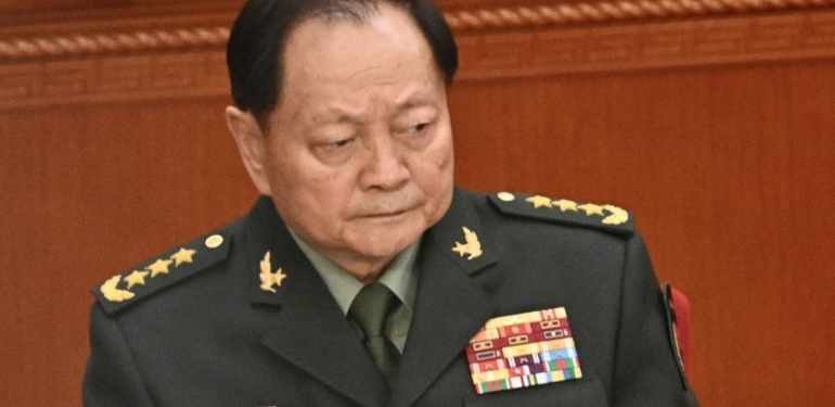 Çin ordusunda kıyım. En yüksek rütbeli general görevden alındı